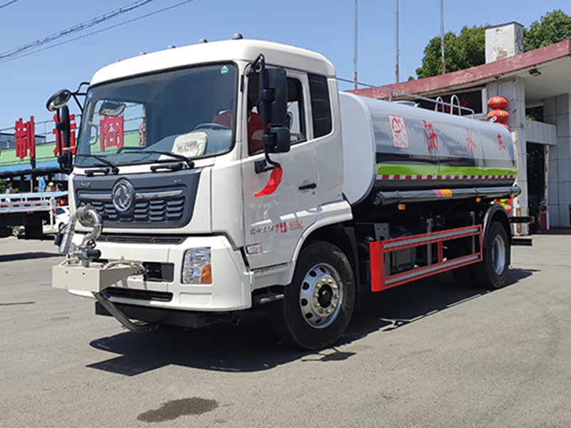 中潔牌XZL5184GSS6型灑水車(chē)