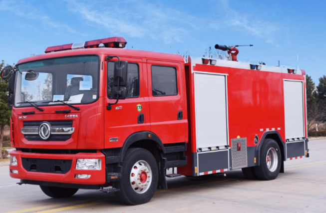 東風(fēng)D9水罐消防車